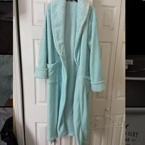 Fluffy aqua Sonoma robe